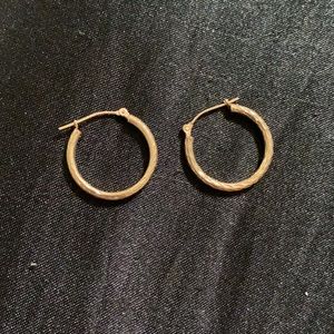 Gold hoops (set of 5)